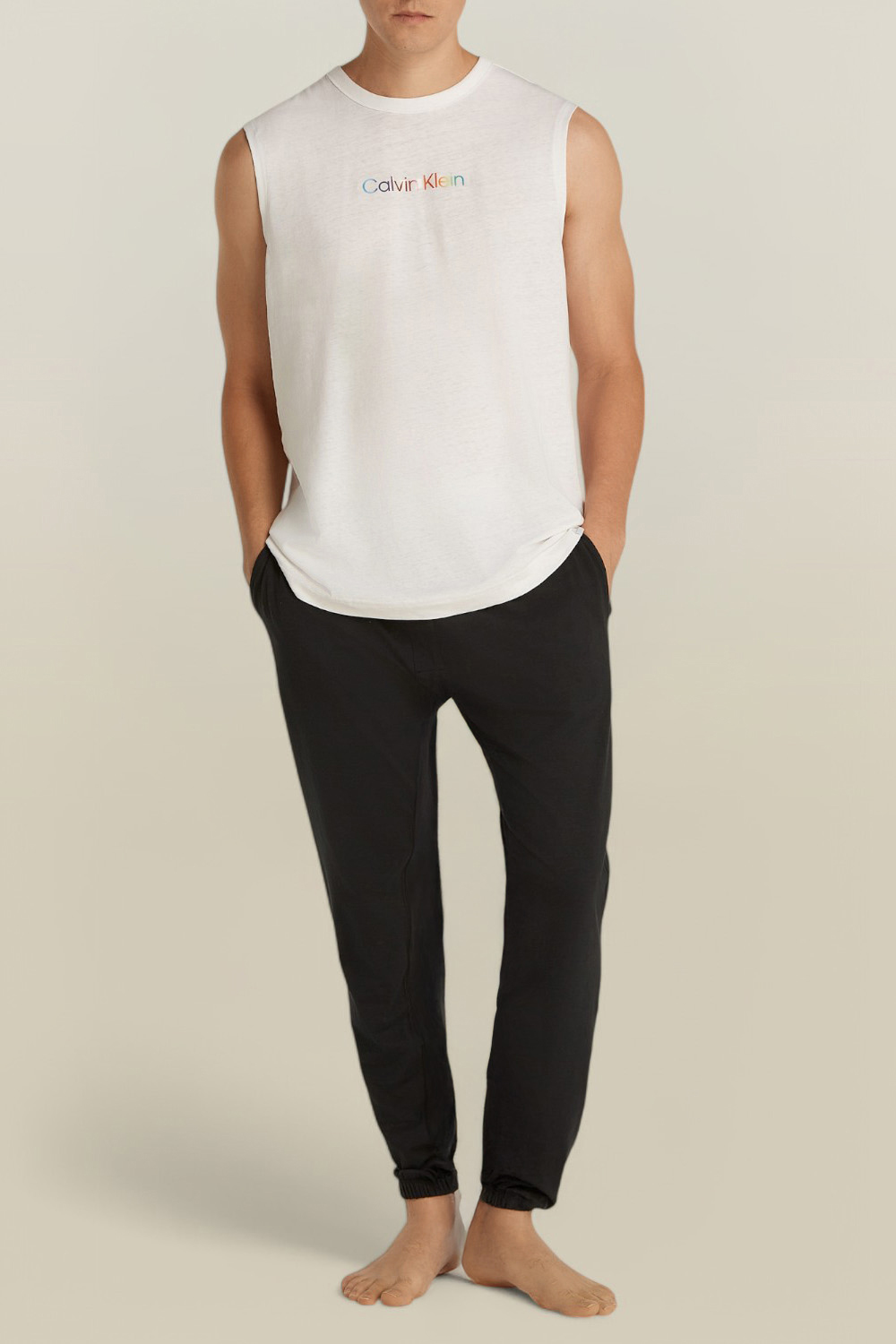 תמונת כל הלוק של גופייה